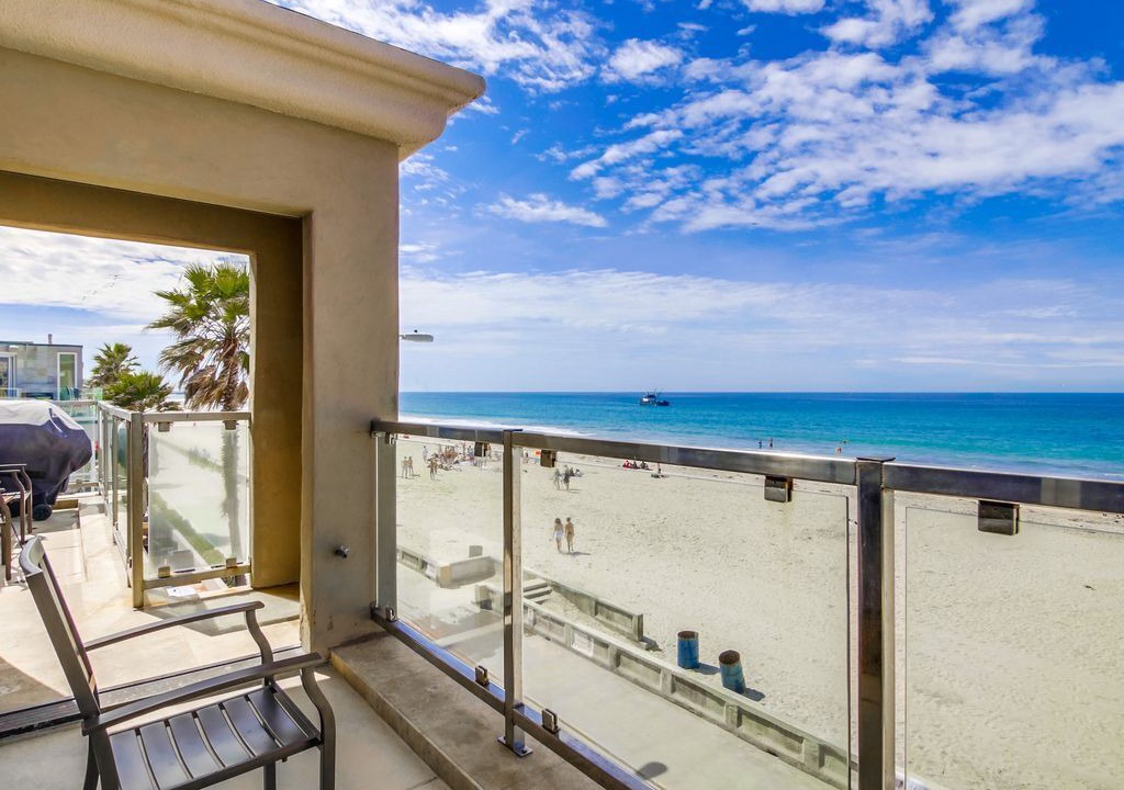 Photo of Patio Balcony in Central Mission Beach