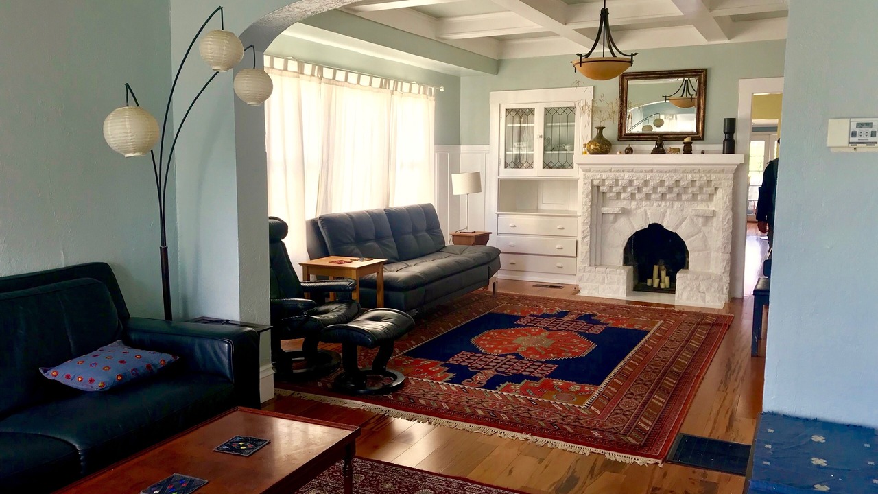 Photo of Livingroom in South Berkeley