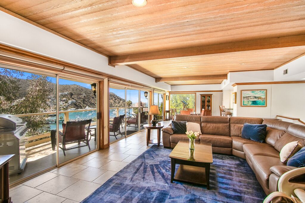 Photo of Bedroom in Avalon