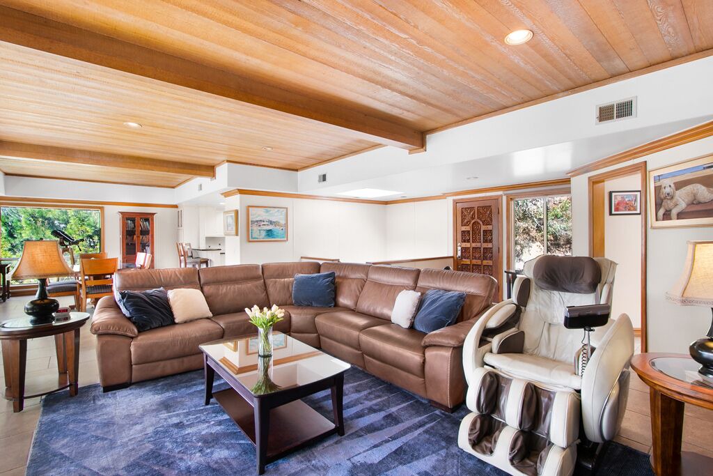 Photo of Bedroom in Avalon