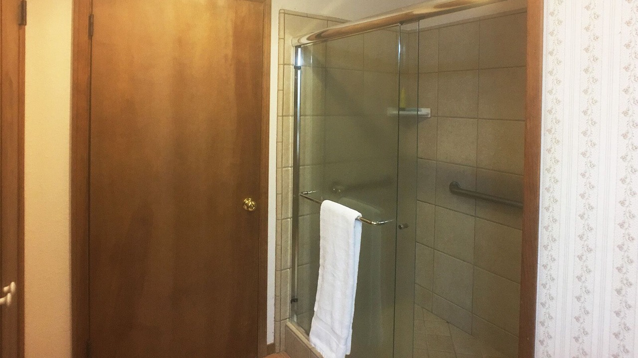 Photo of Bathroom in Freestone