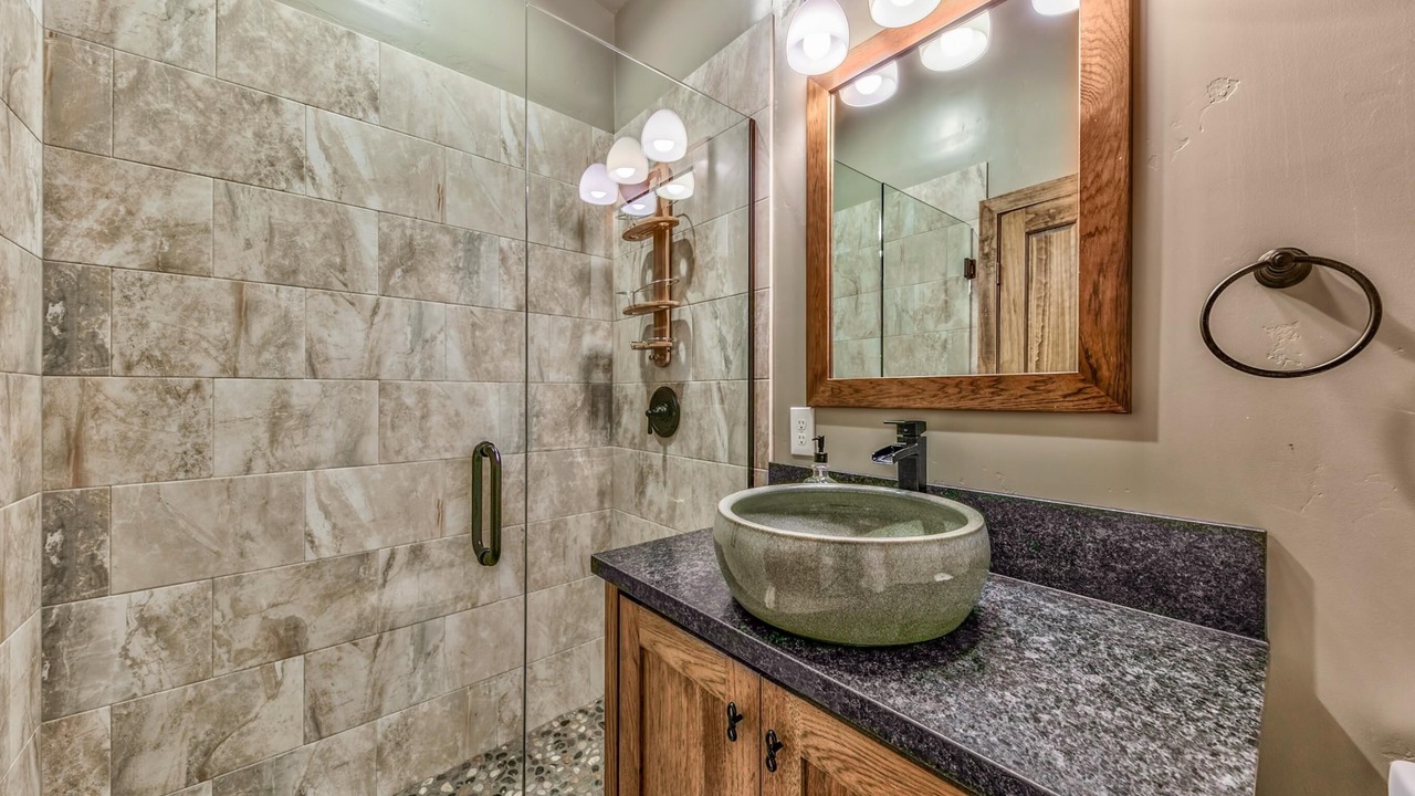 Photo of Bathroom in Montgomery Estates
