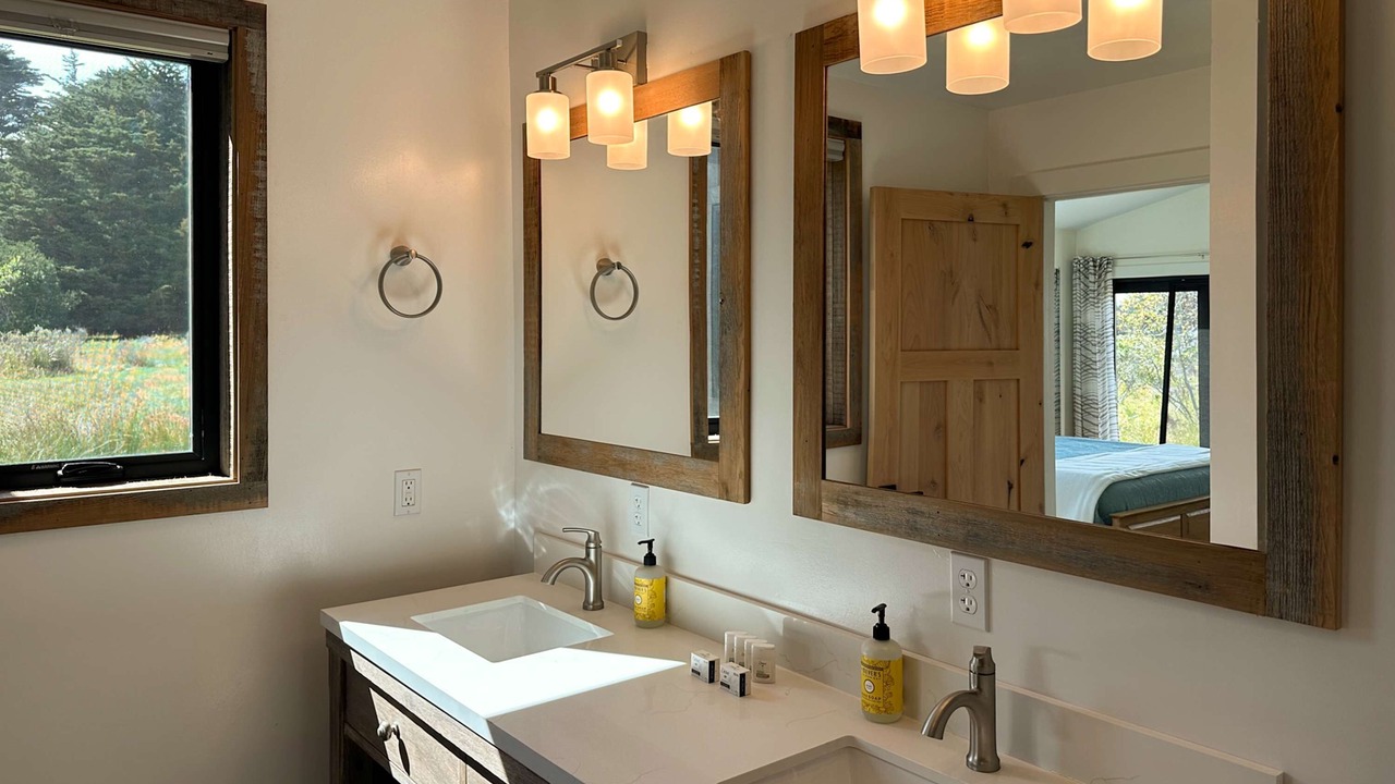 Photo of Bathroom in Sea Ranch