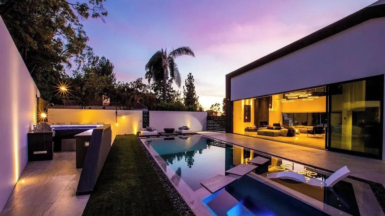 Photo of Outdoor in Beverly Hills