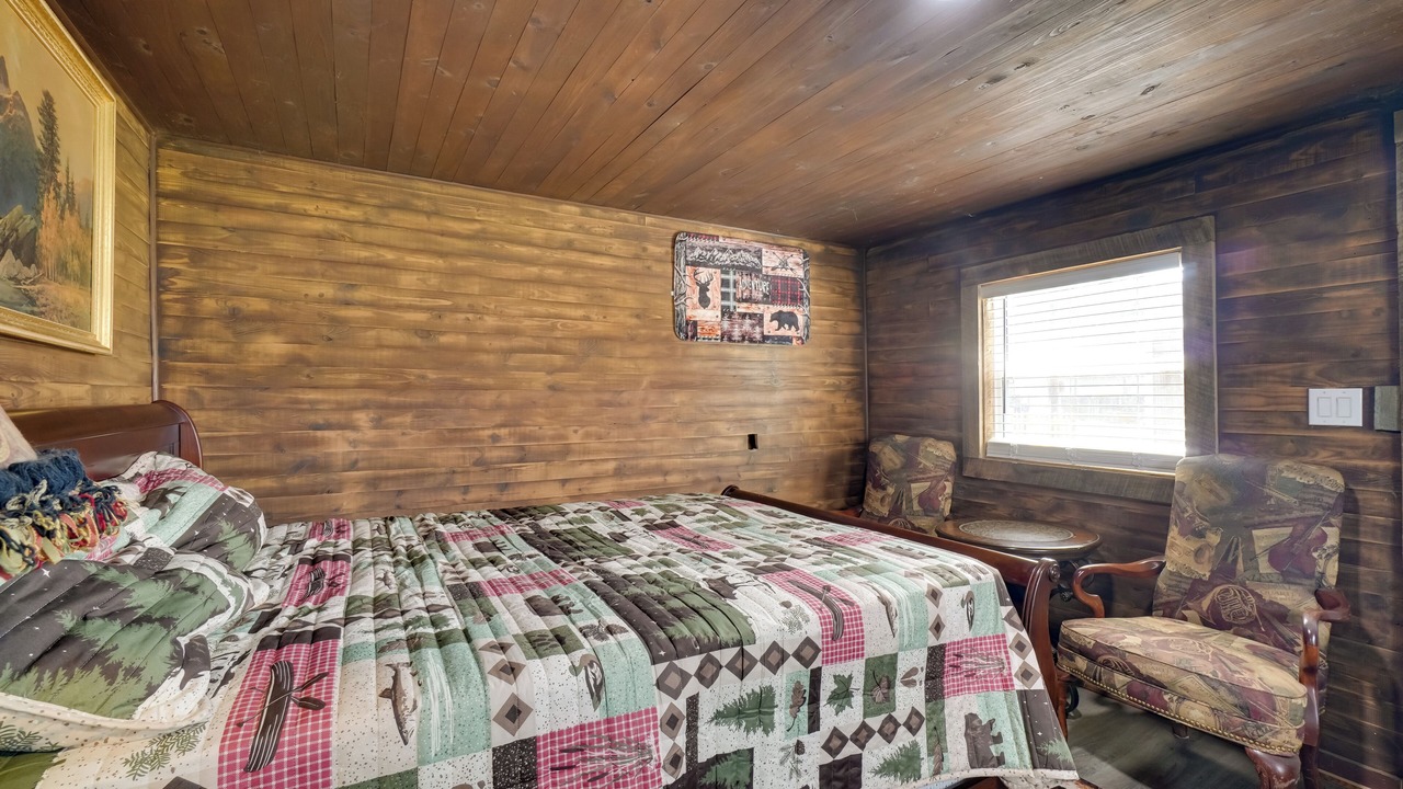 Photo of Bedroom in Townsend