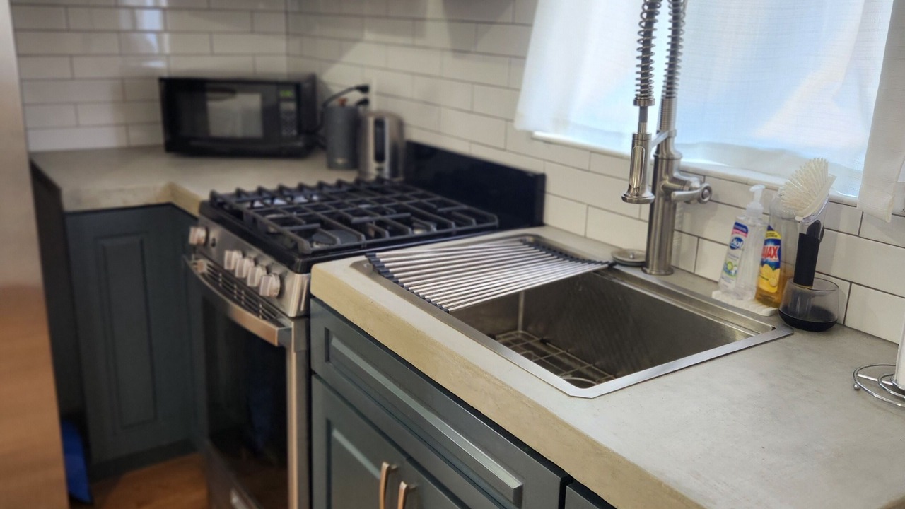 Photo of Kitchen in Pico - Robertson
