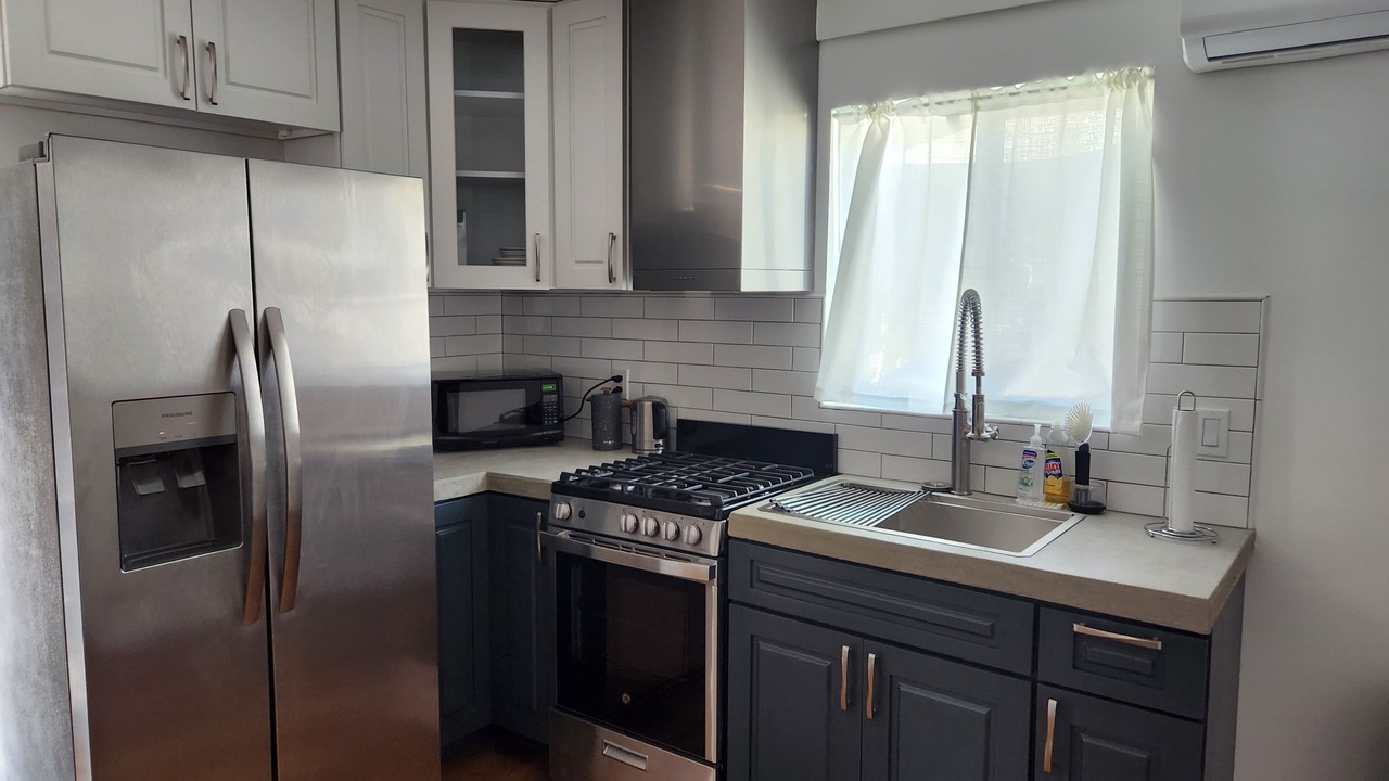 Photo of Kitchen in Pico - Robertson