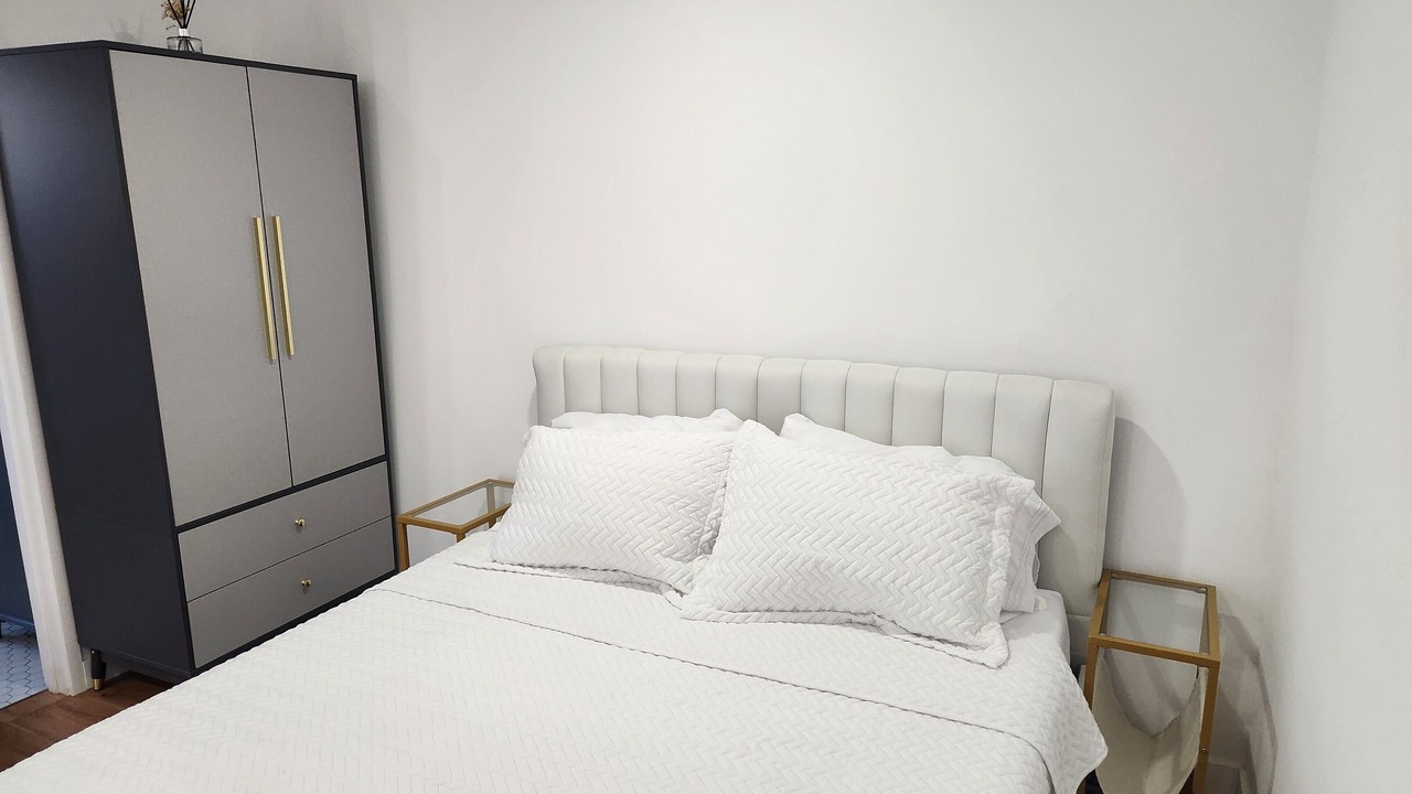 Photo of Bedroom in Pico - Robertson