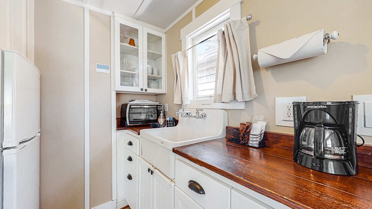 Photo of Kitchen in Downtown Cannon Beach
