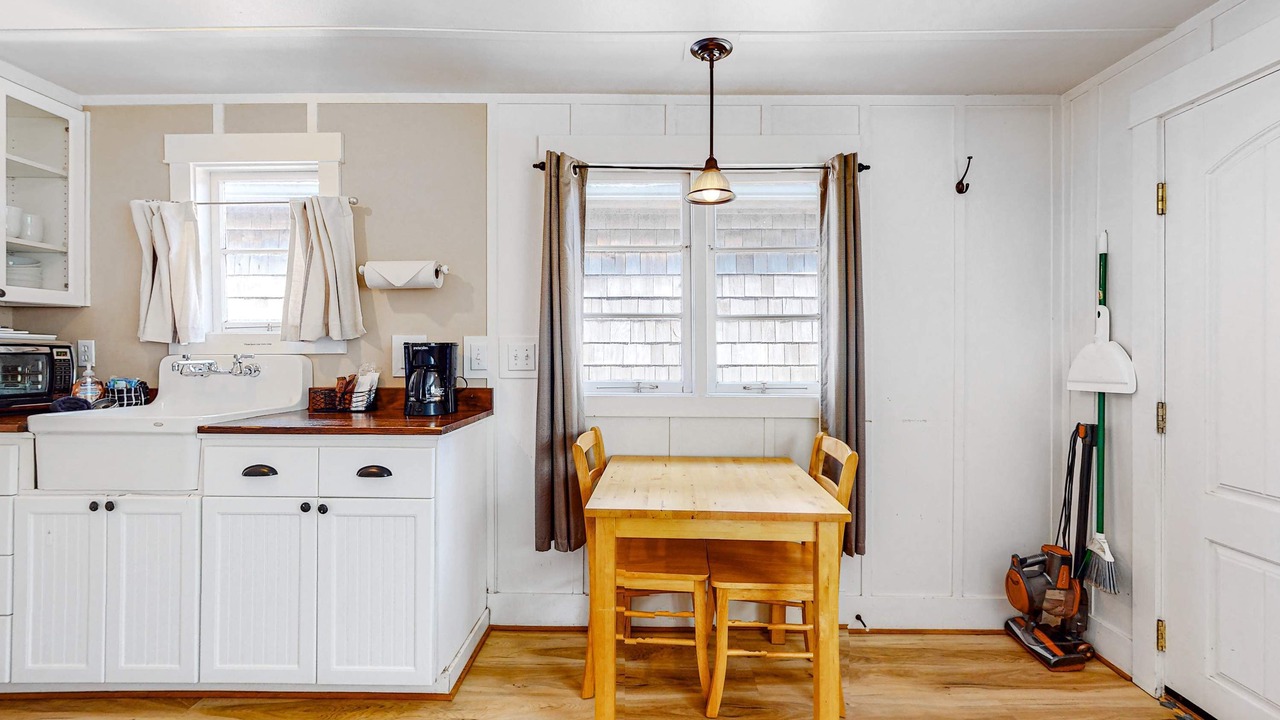 Photo of Kitchen in Downtown Cannon Beach