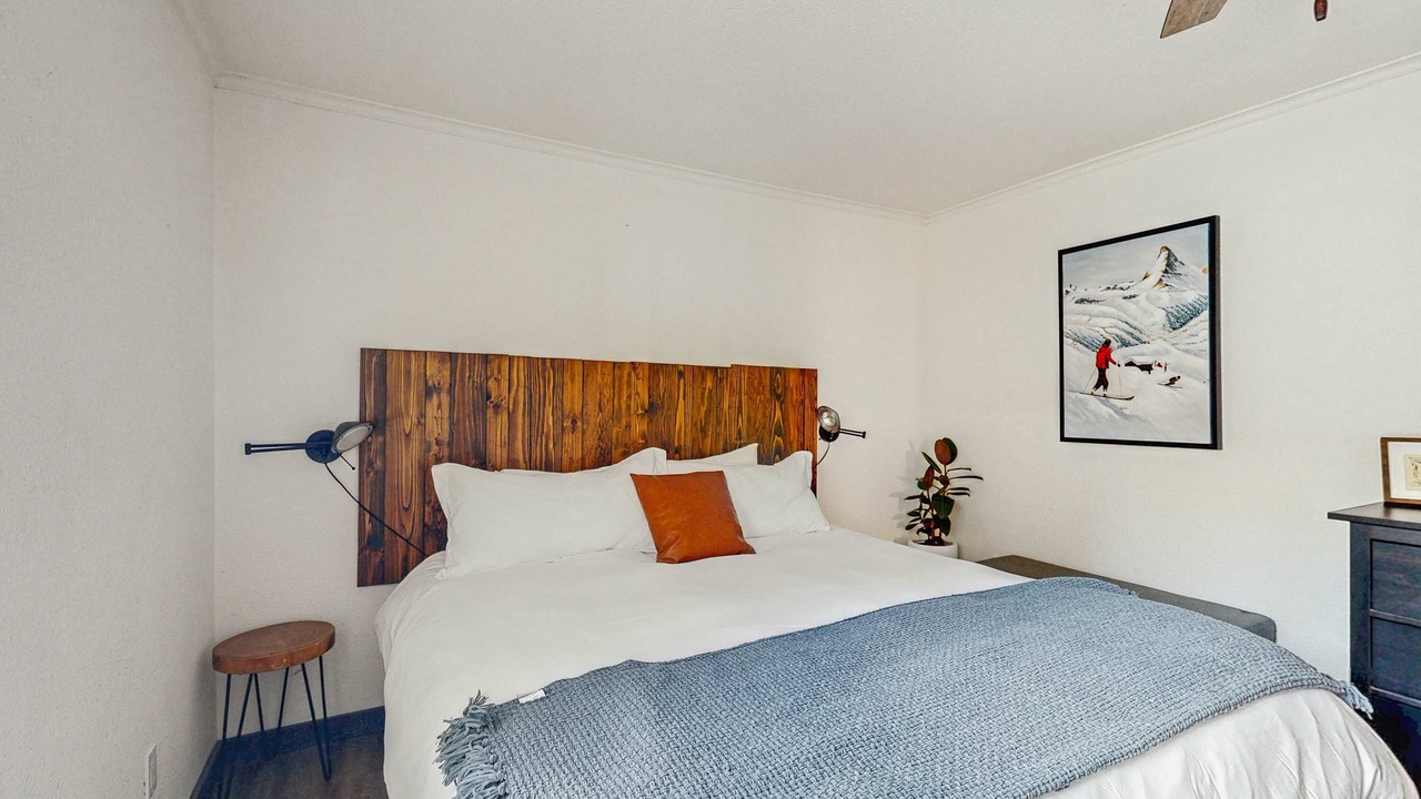 Photo of Bedroom in Lakeside Park