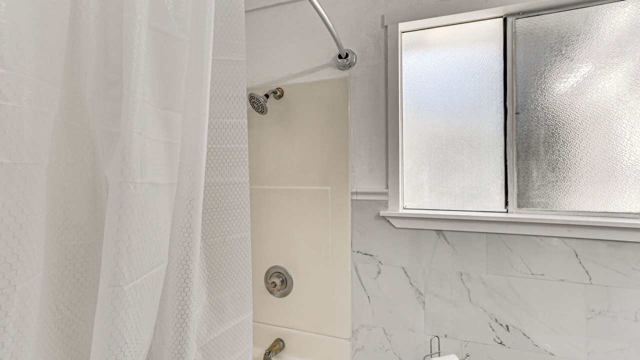 Photo of Bathroom in Red Bluff