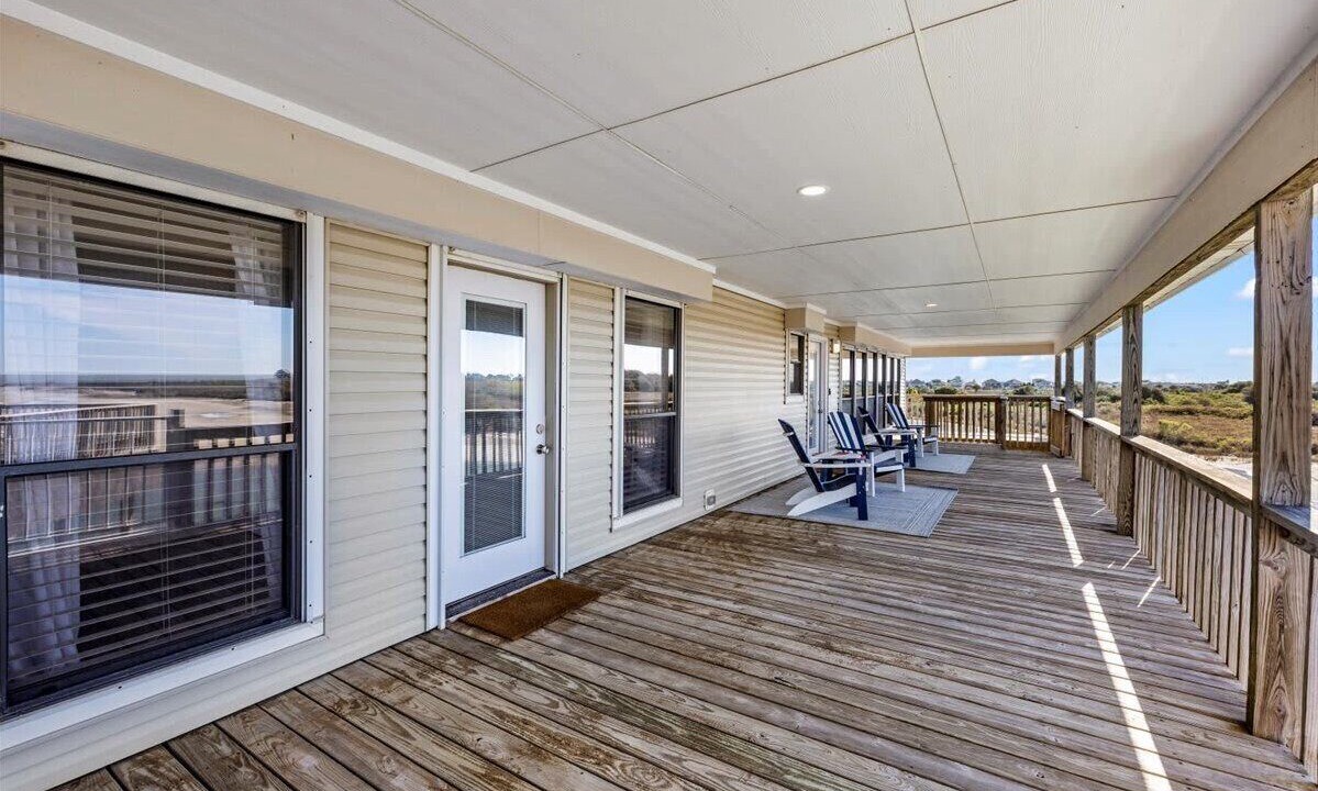 Photo of Patio Balcony in Terramar Beach