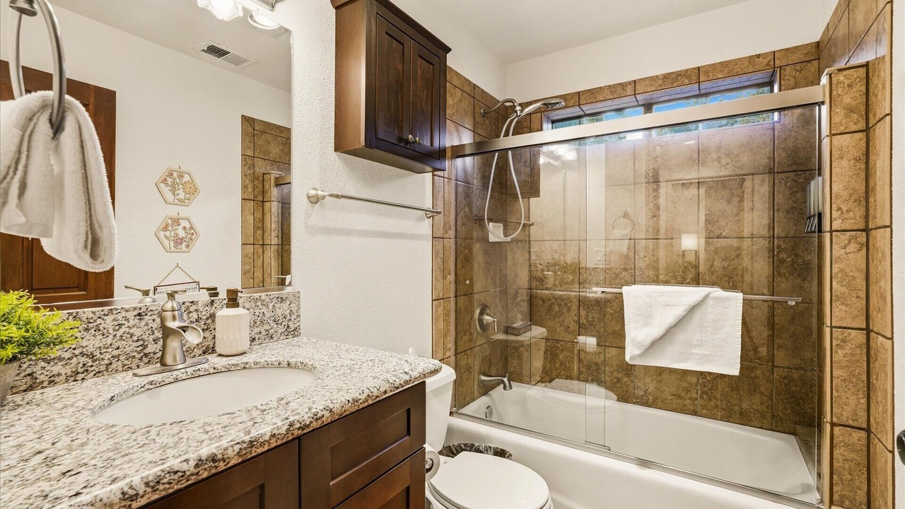 Photo of Bathroom in Yosemite West