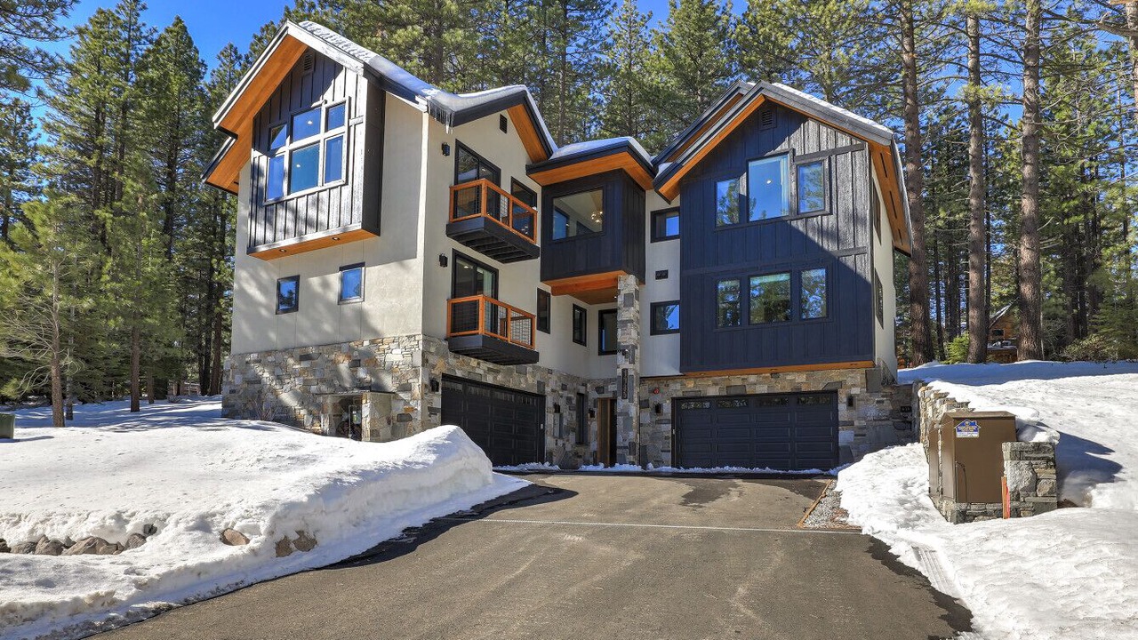 Photo of Outdoor in Pioneer Trail
