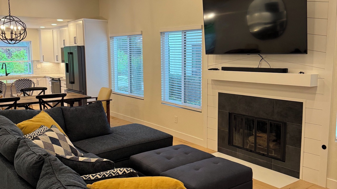 Photo of Livingroom in Rancho Bernardo