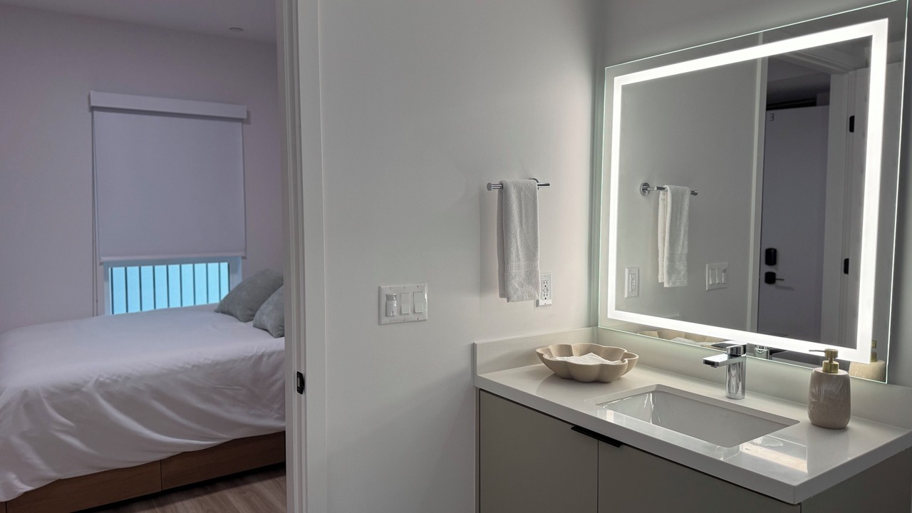 Photo of Bedroom in Beverly Grove
