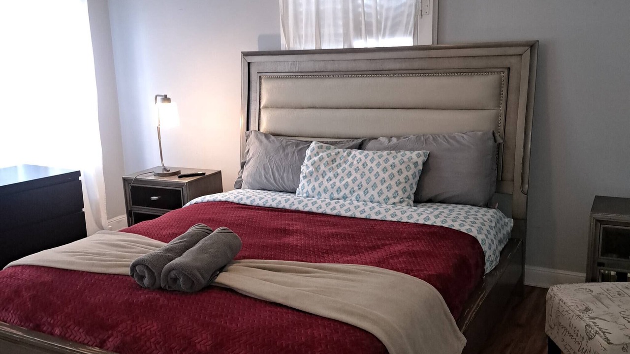 Photo of Bedroom in Beverly Hills