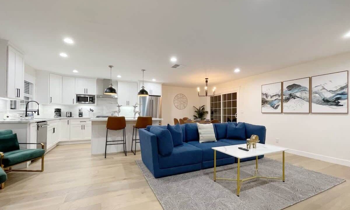 Photo of Livingroom in Sunnyvale