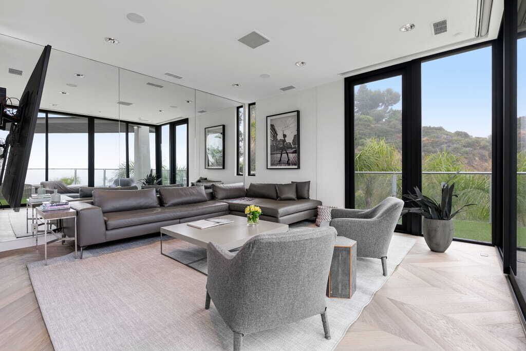 Photo of Livingroom in Beverly Grove