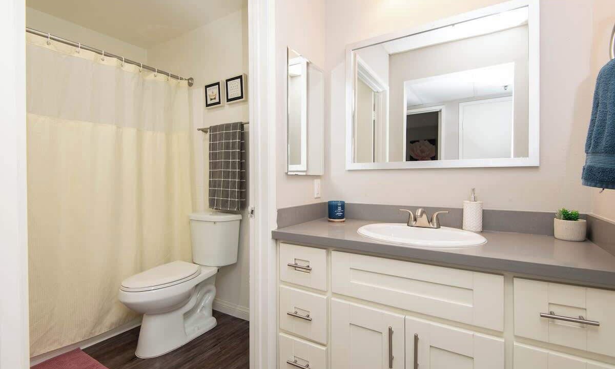 Photo of Bathroom in Hollywood