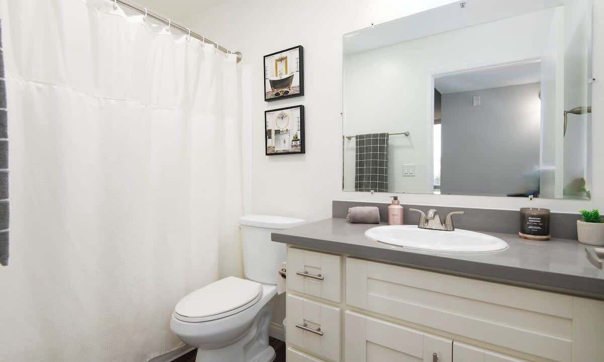 Photo of Bathroom in Hollywood
