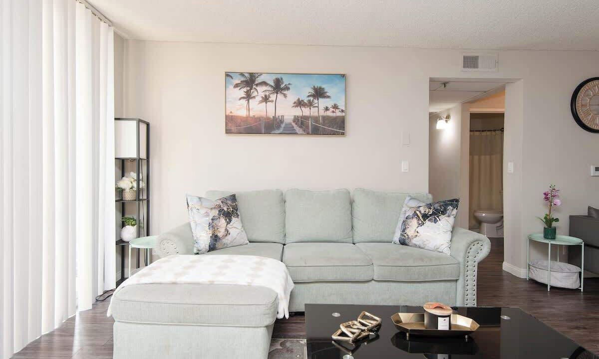 Photo of Livingroom in Hollywood