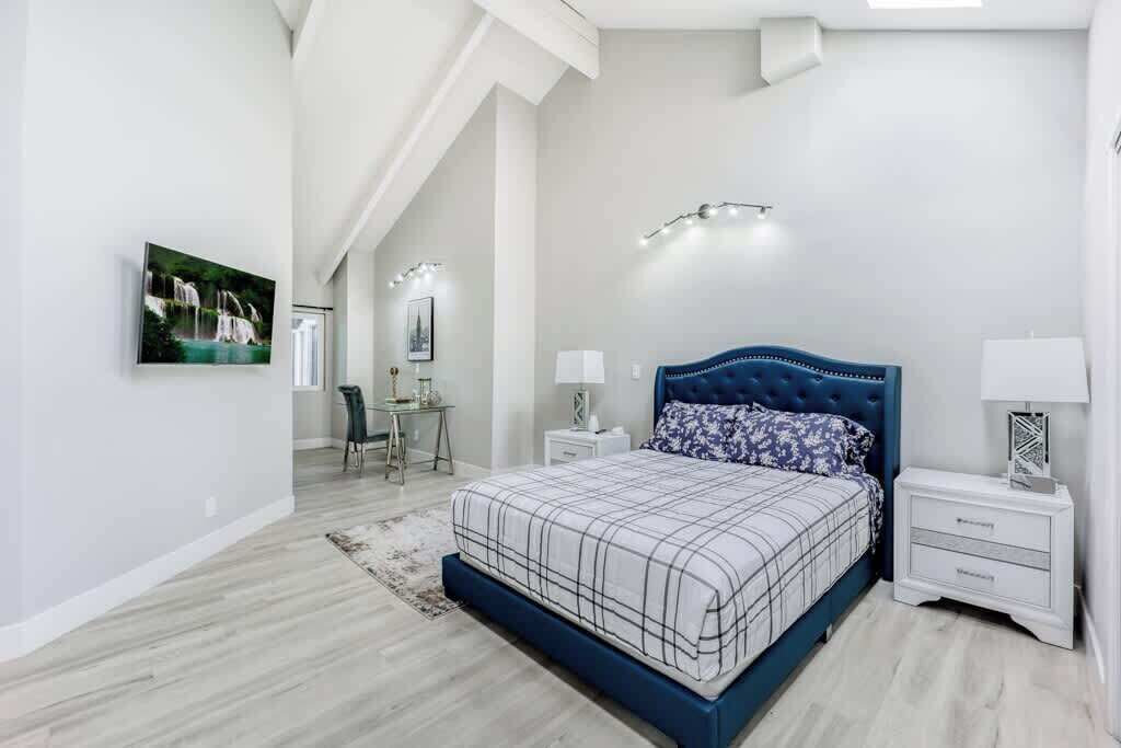 Photo of Bedroom in Menlo Park
