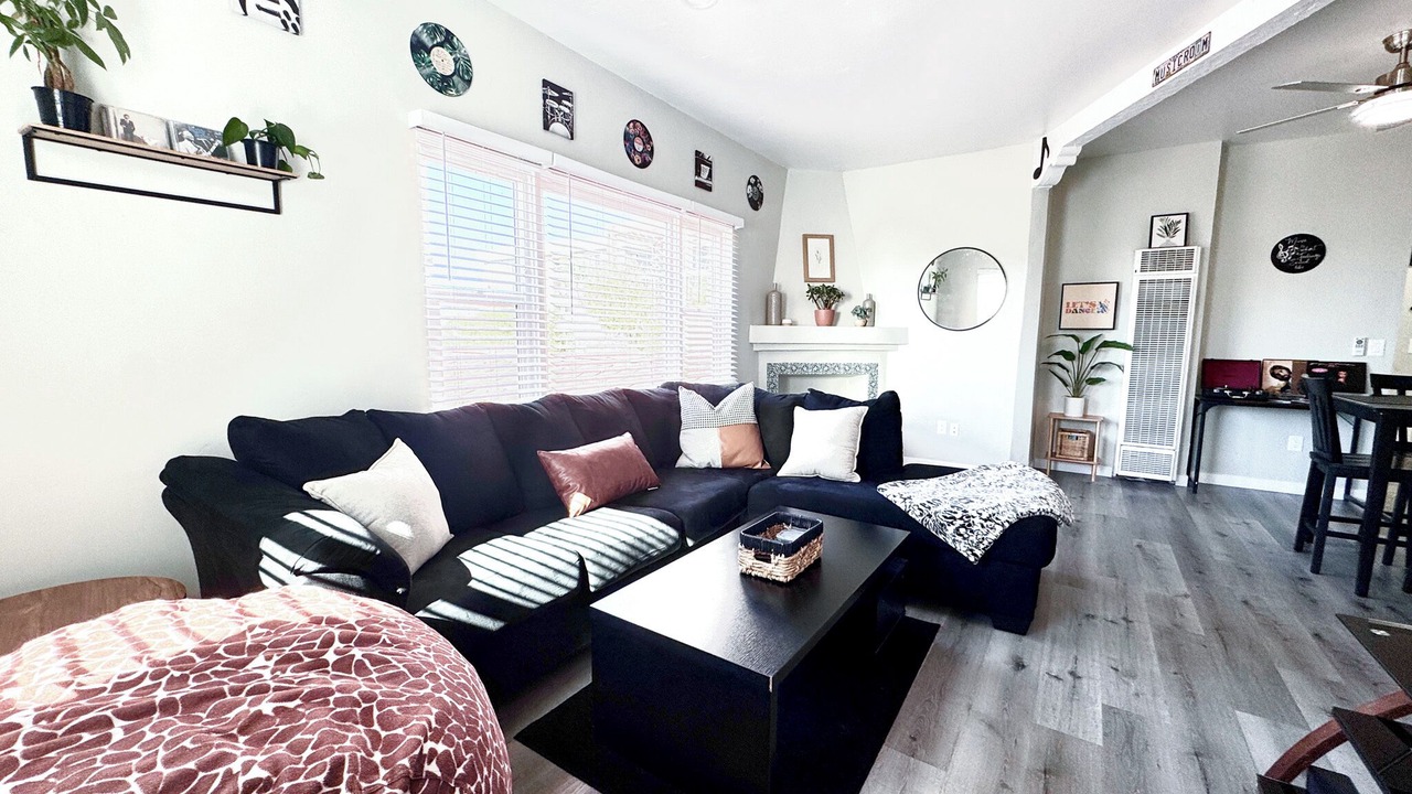 Photo of Livingroom in Hillcrest