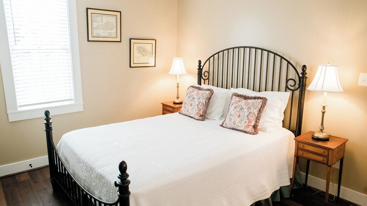 Photo of Bedroom in Millersburg