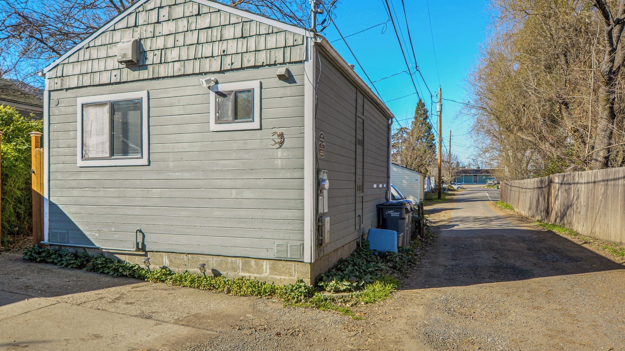 Photo of Outdoor in Siskiyou-Hargadine Historic District