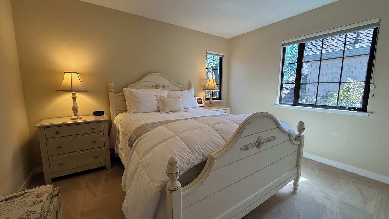 Photo of Bedroom in Yountville