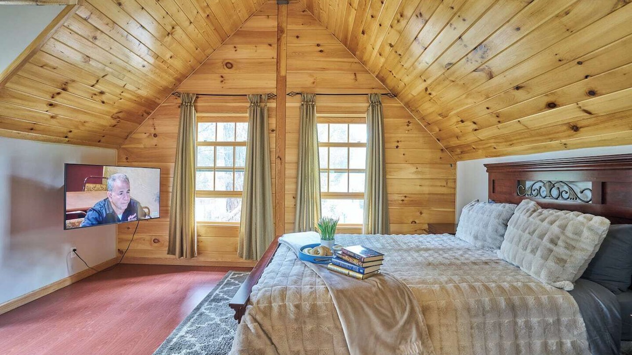 Photo of Bedroom in Whispering Forest