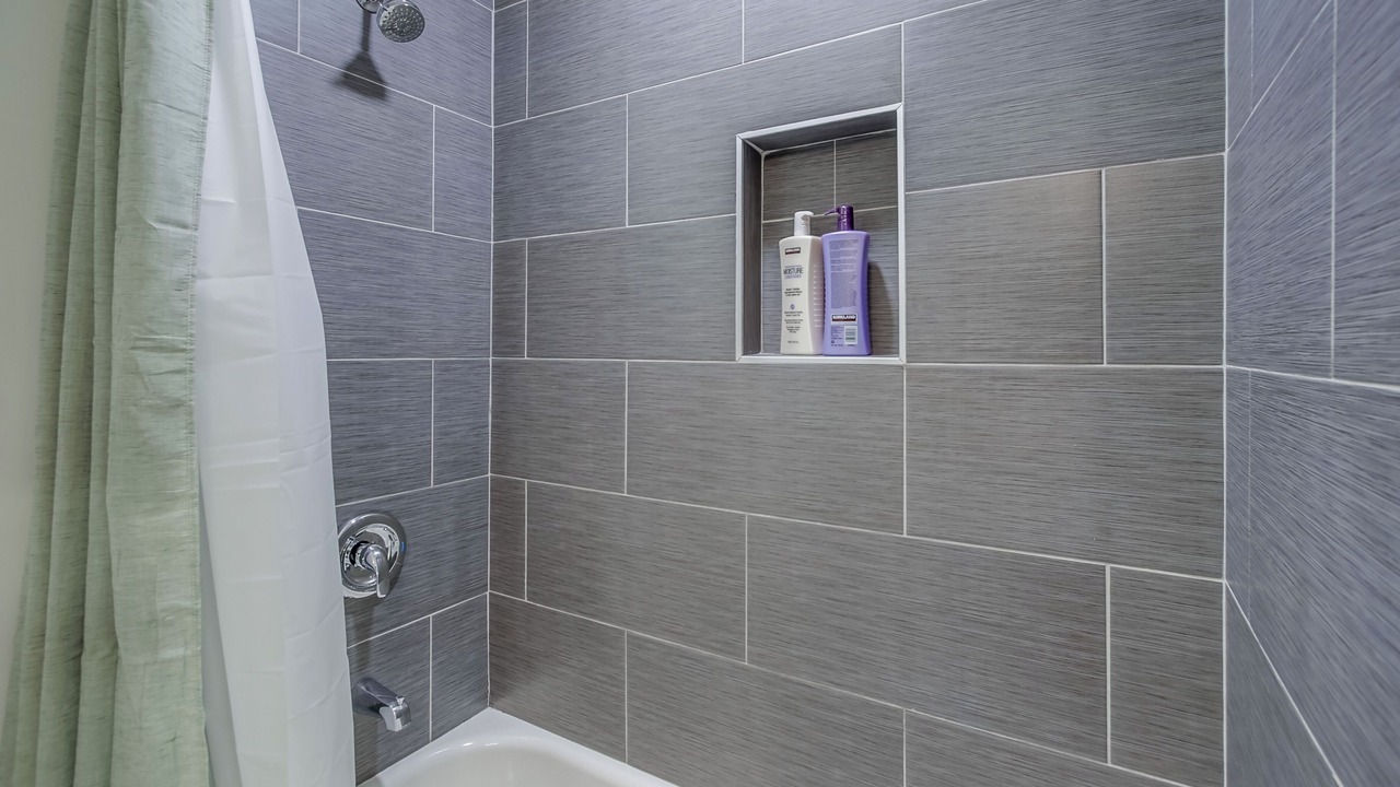 Photo of Bathroom in Bay Park