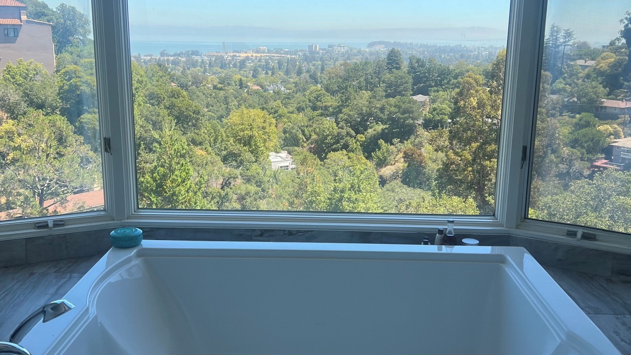 Photo of Bathroom in Burlingame Hills