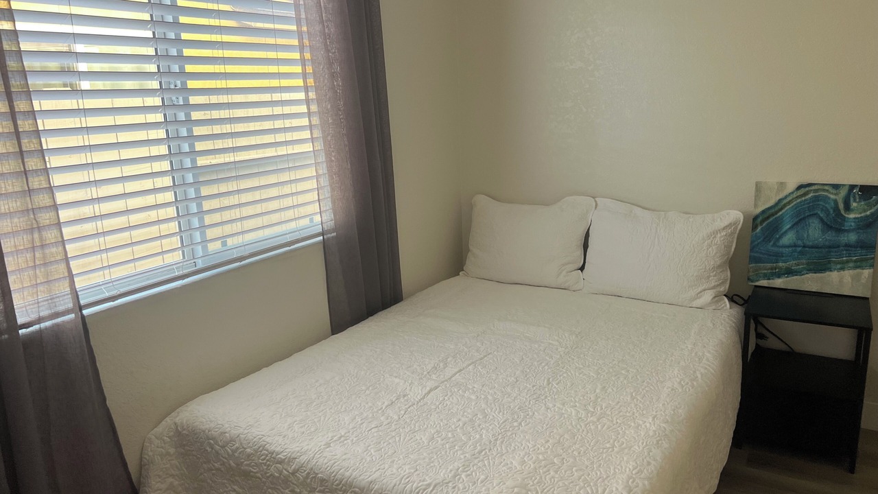 Photo of Bedroom in Mira Mesa