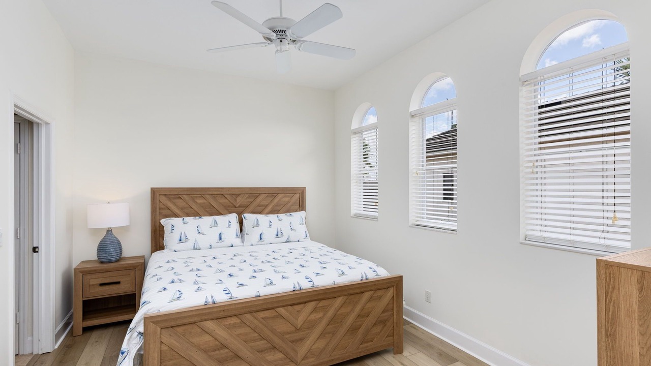 Photo of Bedroom in Naples Park