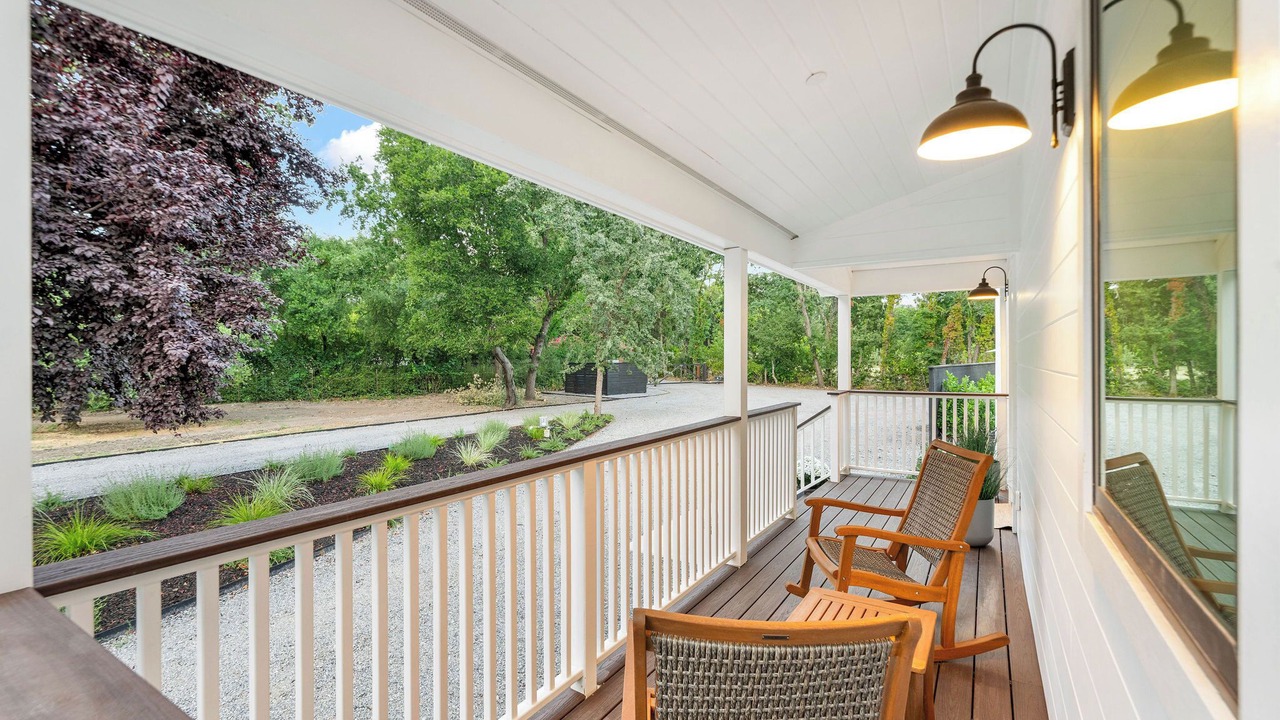 Photo of Patio Balcony in Kenwood