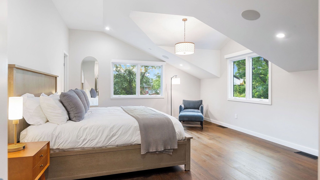 Photo of Bedroom in Kenwood