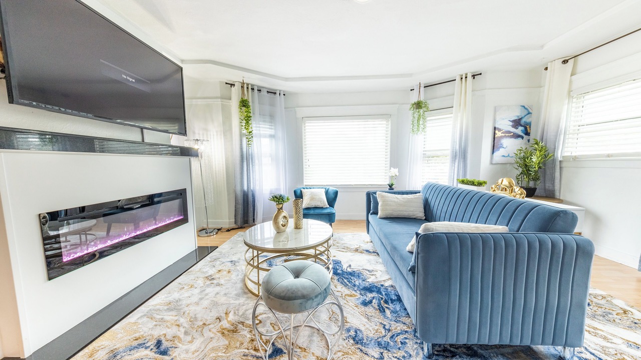 Photo of Livingroom in San Bruno