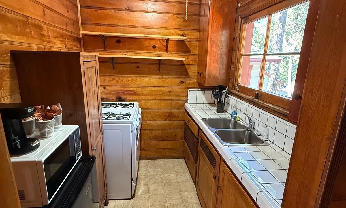 Photo of Kitchen in Crestline