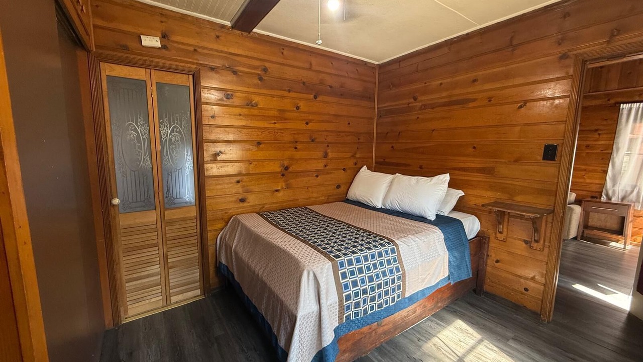 Photo of Bedroom in Crestline