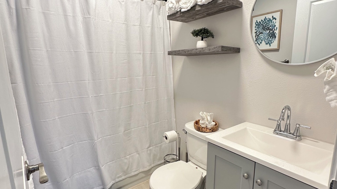 Photo of Bathroom in Los Angeles