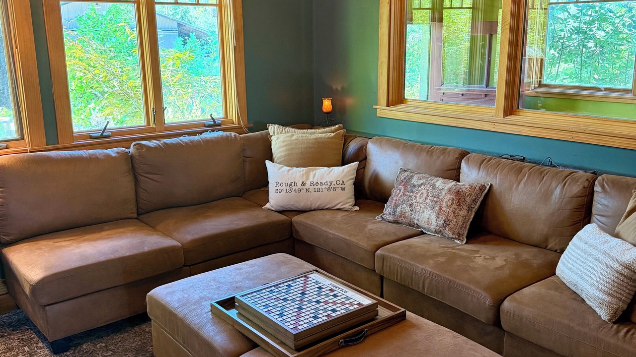 Photo of Livingroom in Rough and Ready
