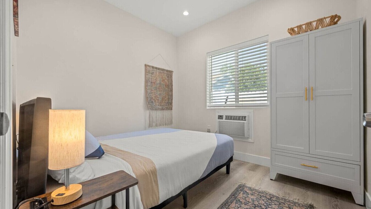 Photo of Bedroom in Reseda