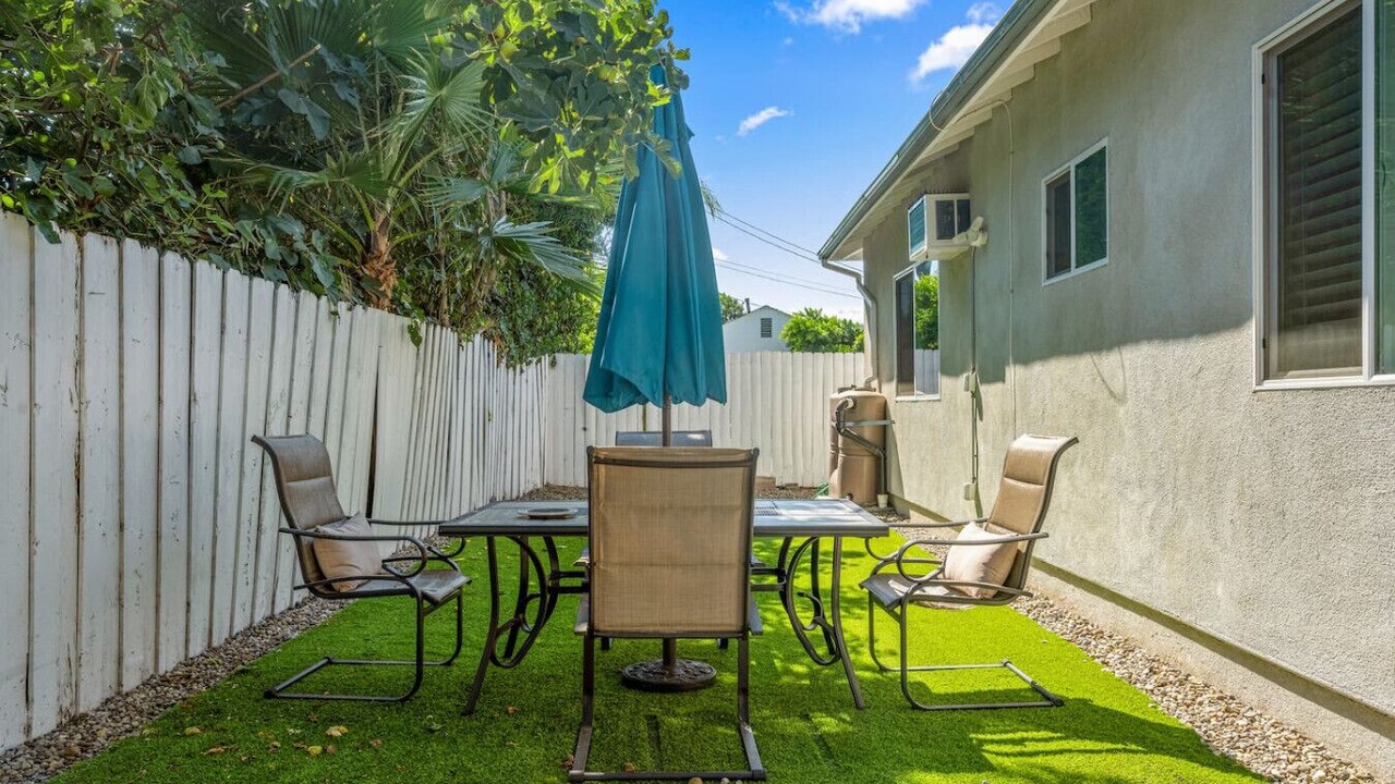 Photo of Outdoor in Reseda
