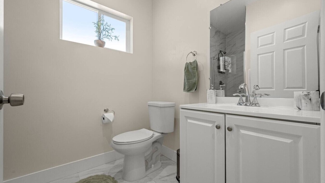 Photo of Bathroom in Reseda