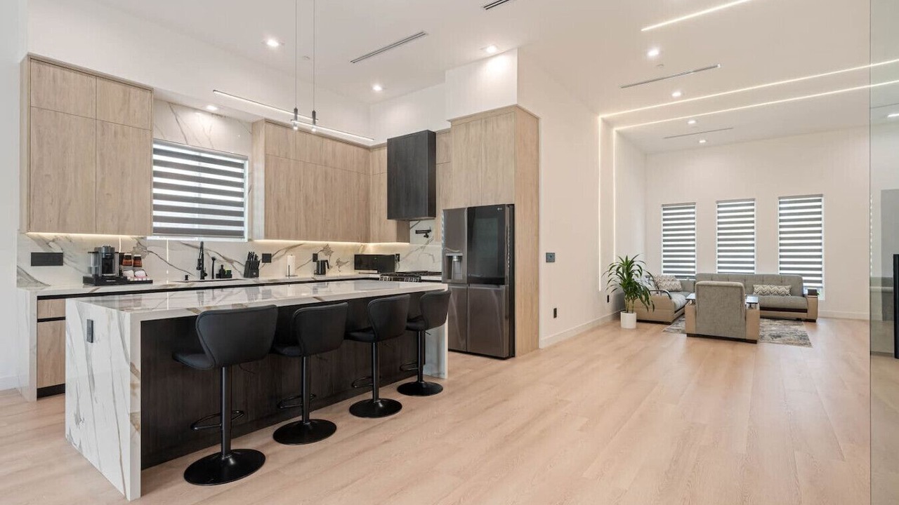 Photo of Kitchen in Valley Glen