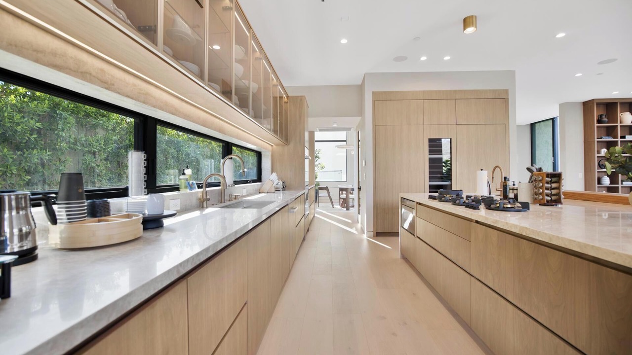 Photo of Kitchen in Encino