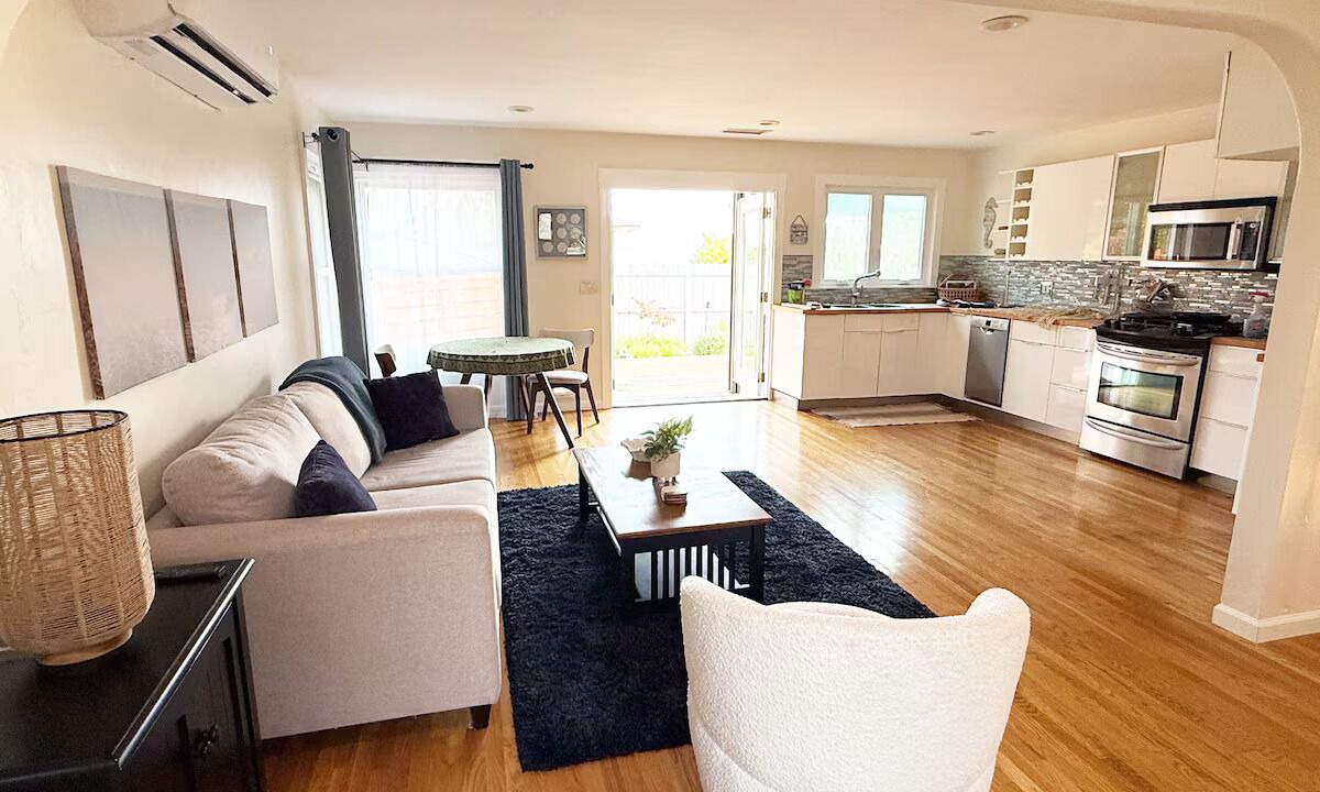 Photo of Livingroom in West Mesa